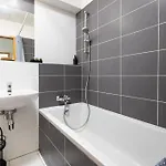 شقة Elegant & Cozy Urban - Easy Center Access براتسيلافا