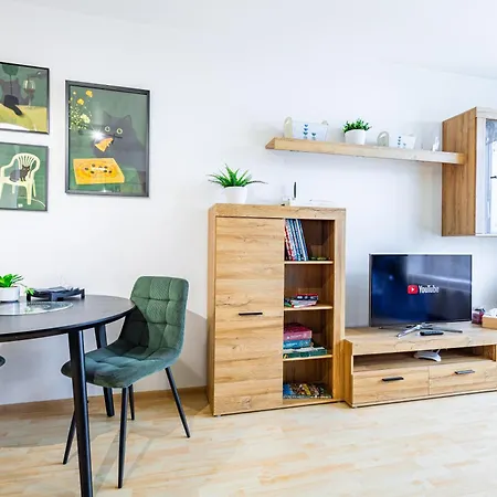 Elegant & Cozy Urban - Easy Center Access * 브라티슬라바