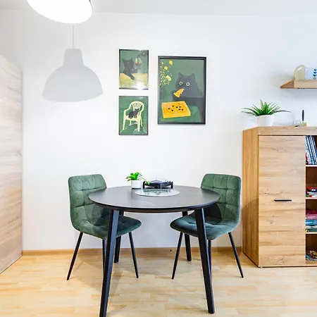 Elegant & Cozy Urban - Easy Center Access Apartmán Bratislava