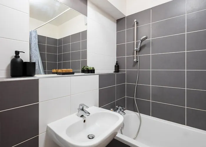 아파트 Elegant & Cozy Urban - Easy Center Access 브라티슬라바